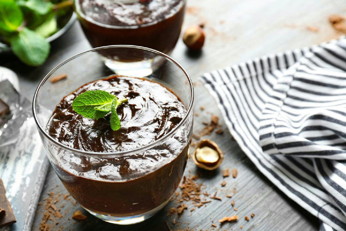 La mousse al cioccolato più facile di sempre: ti bastano 2 ingredienti e 5 minuti reali