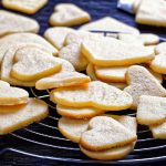 Biscotti al burro friabili e profumati con 5 ingredienti: la tecnica che cambia la cucina